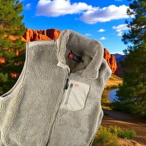 The American Outdoorsman Vest Men L Beige‎ Fleece Hiking Pile Full Zip Fishing
